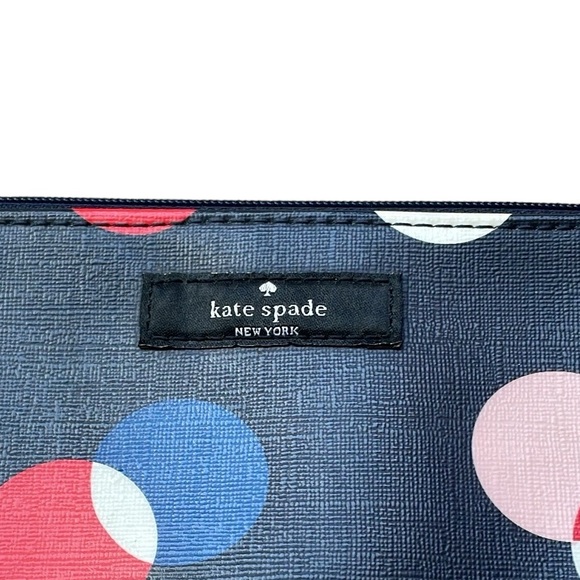 Kate Spade Ellison Avenue Little Shiloh Cosmetic/Travel Case. - Picture 2 of 11